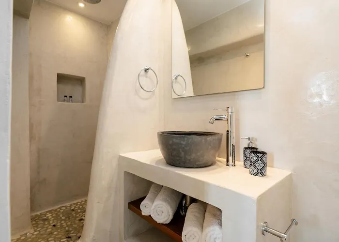 Santo Concept Luxury Agia Anna (Naxos)